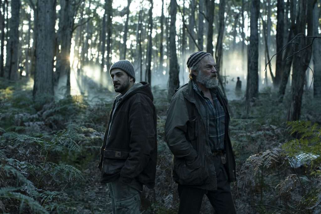 Phoenix Raei Dan And Hugo Weaving Mit In THE ROOSTER 2523 Photo Credit Sarah Enticknap 1024x683