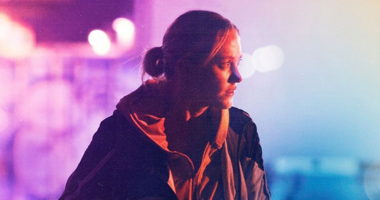 In-The-Cold-Light-Feature